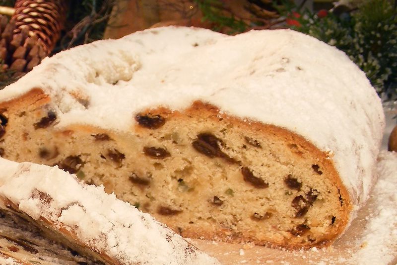 Schokorosinenstollen